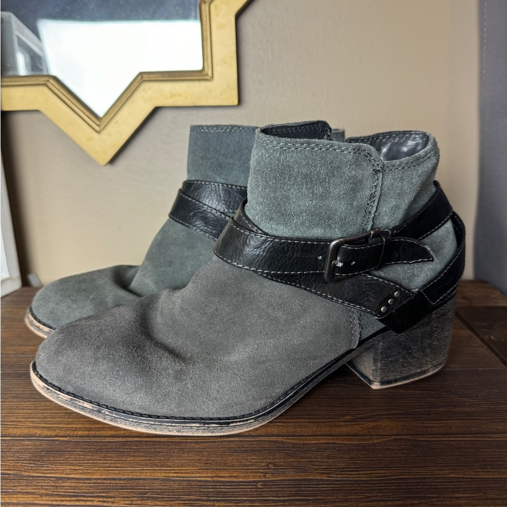 Gray Suede Ankle Boots with Black Straps